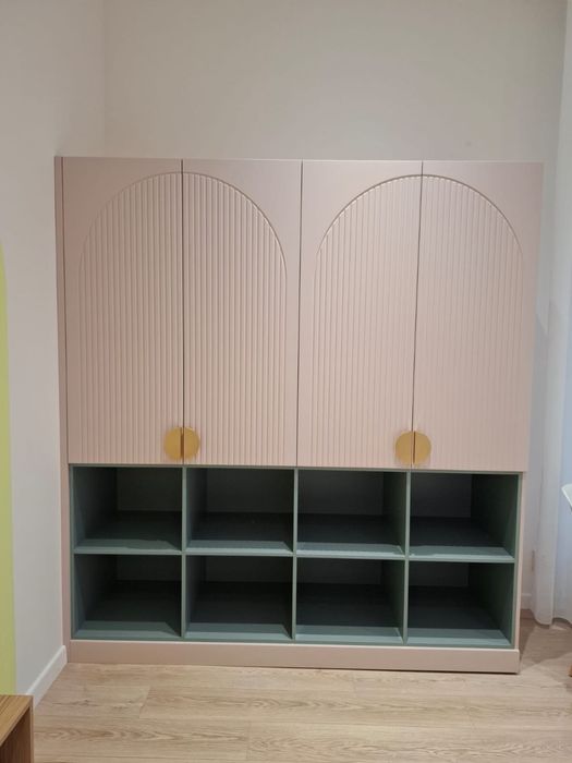 Продам шкаф в идеальном состоянии