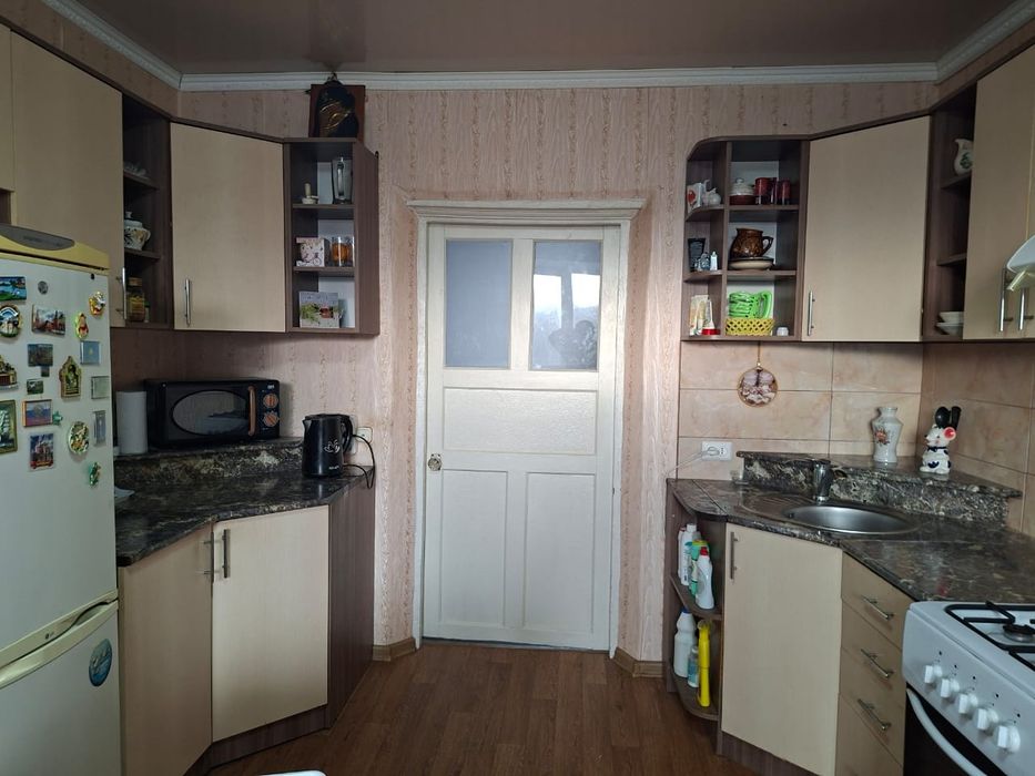 Продам горку, кухню вместе с вытяжкой