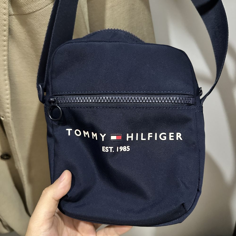 Tommy Hilfiger барсетка