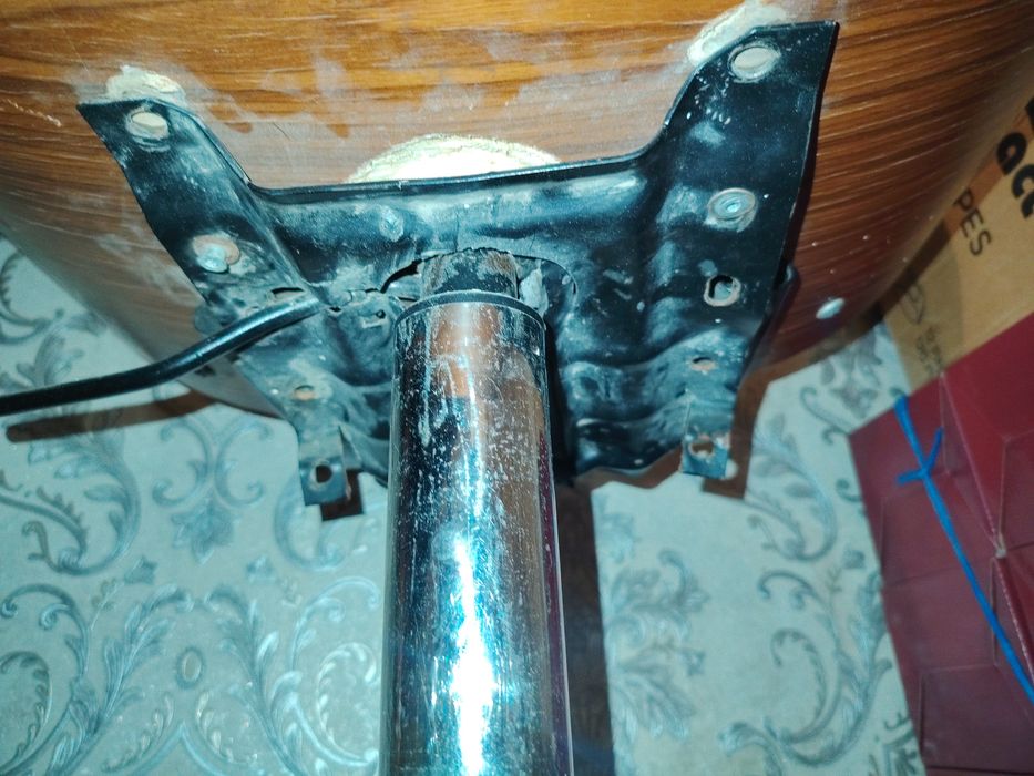 Кресло сломано синган механизми