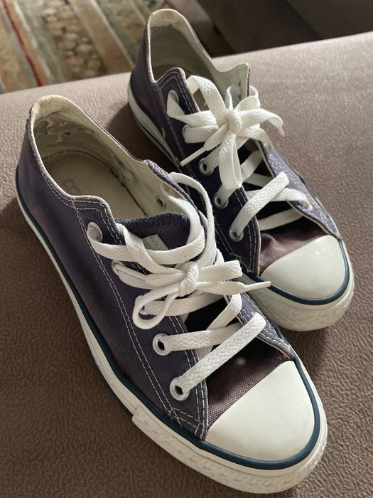 Кеды фирменные симпатичные