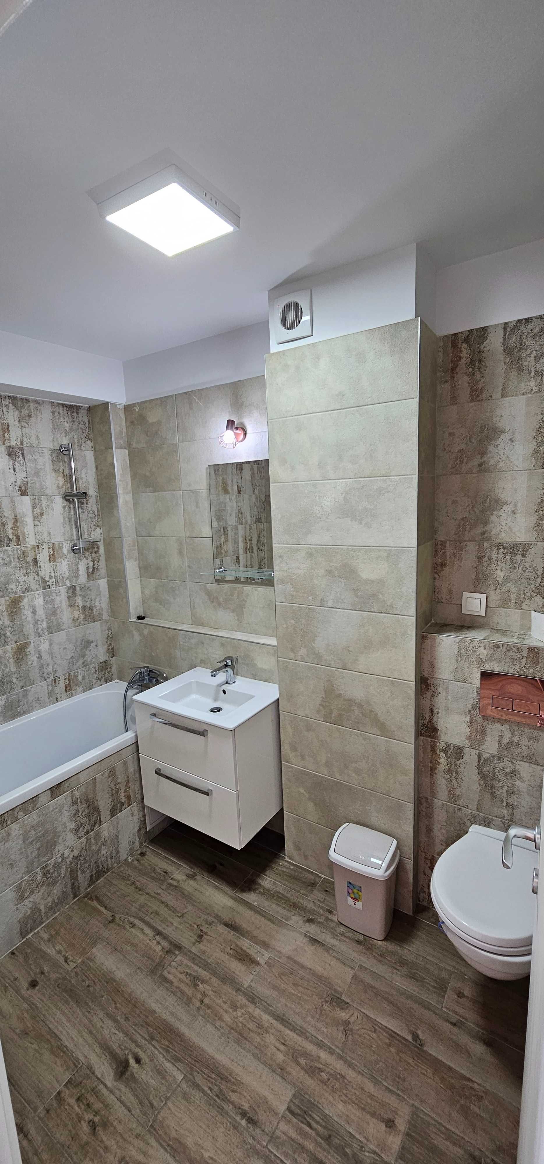 Duplex 2 camere situat pe 2 etaje 640€