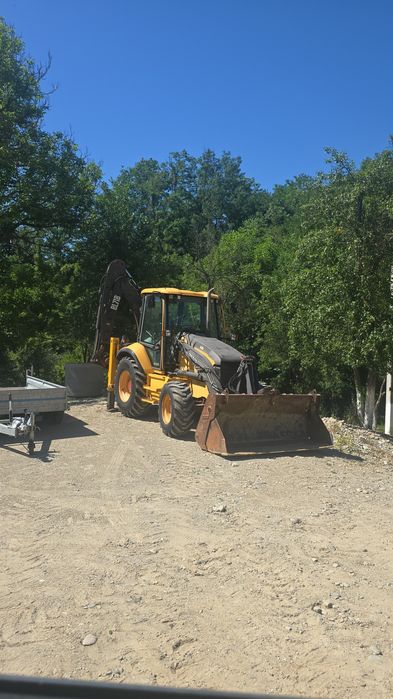 Închirieri utilaje cu operator – miniexcavator, buldoexcavator, bascul