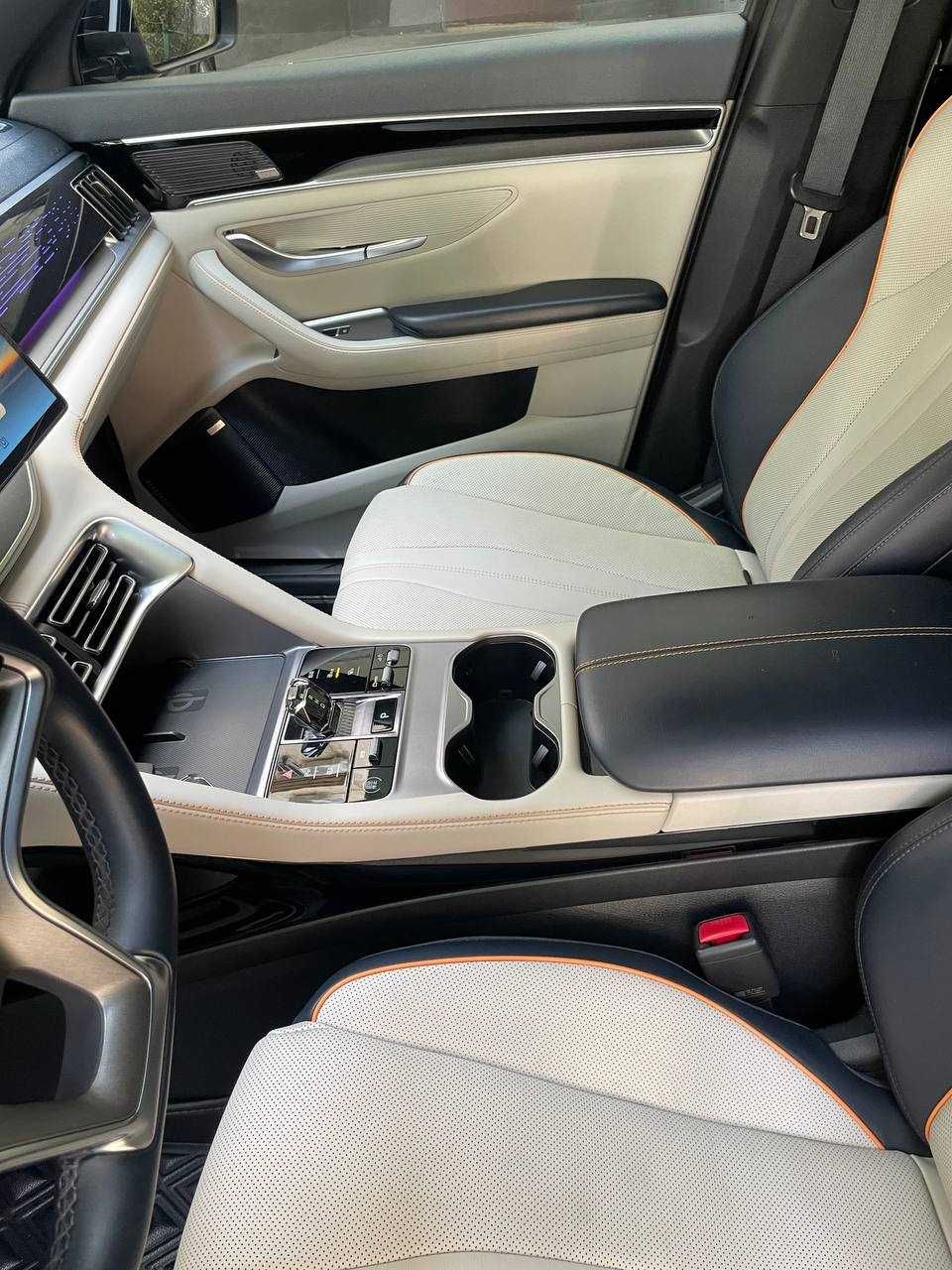 BYD CHampion EV 605