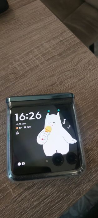 Моторола раз 40 ултра