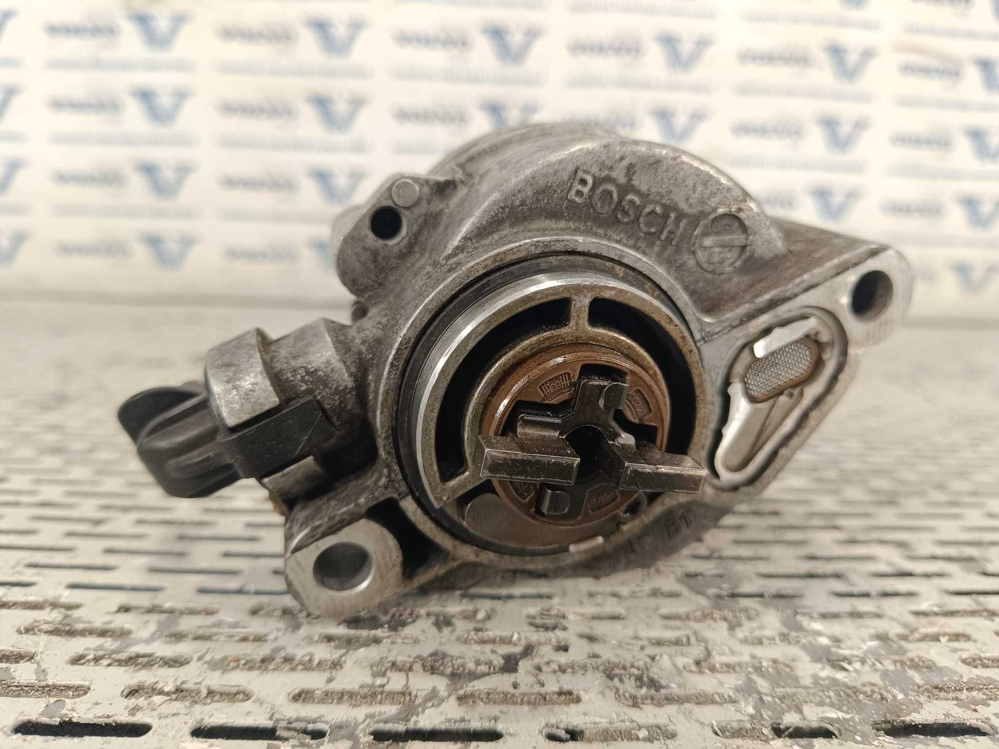 Pompa vacum 1.6D euro4 VOLVO S40 V50 C30 V70 S80 2004 - 2009