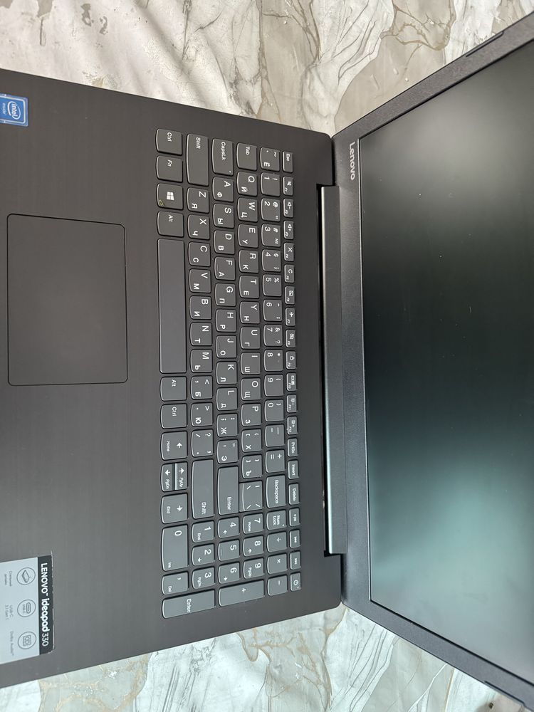 Lenovo ноутбук сотилади