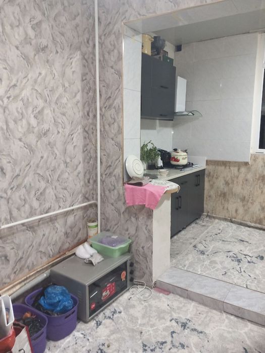 Сотилади 3/3/4 Коракамиш 2/4