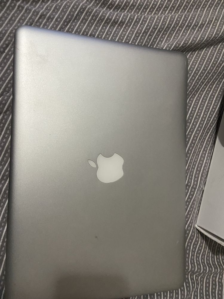 Vând MacBook pro 2012 sau schimb cu laptop gaming !