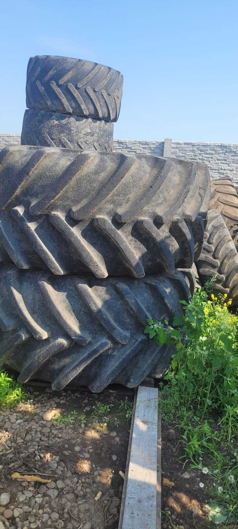 Jante cu anvelope Continental 800 / 65 R32 pentru combina agricola