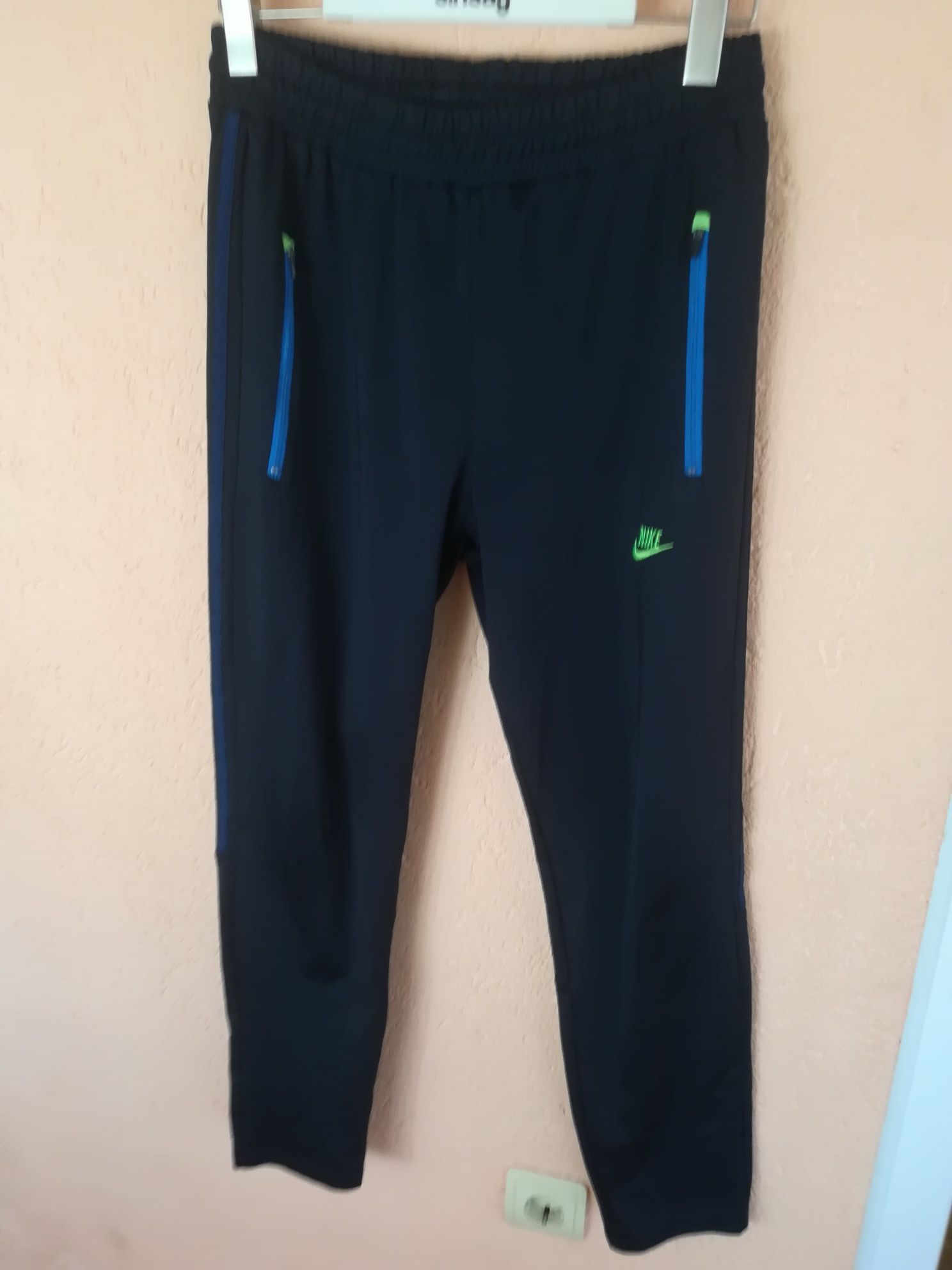 Pantaloni bărbați trening Nike M