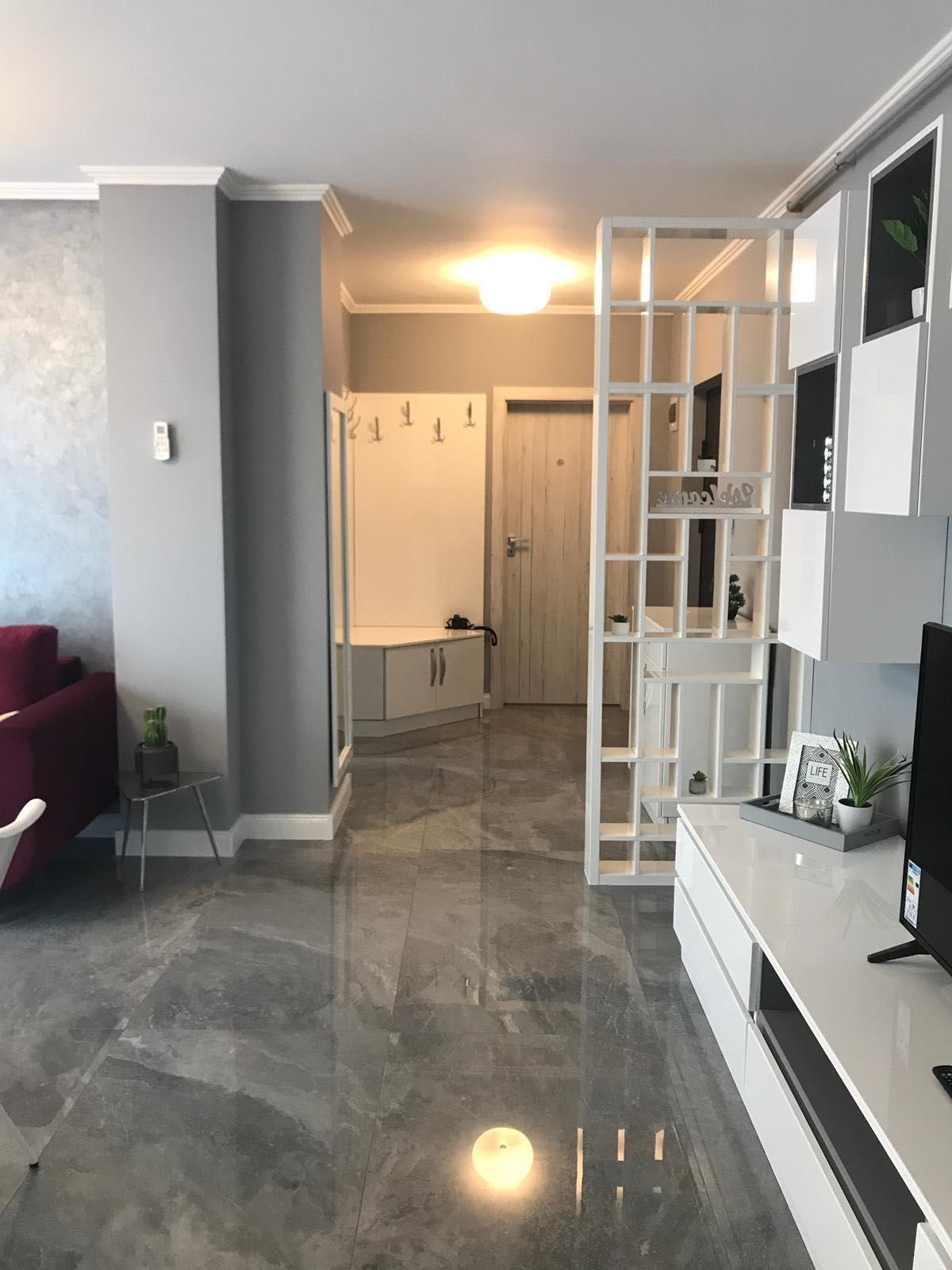 Proprietar vand penthouse   super finisat și utilat  zona Platinia.