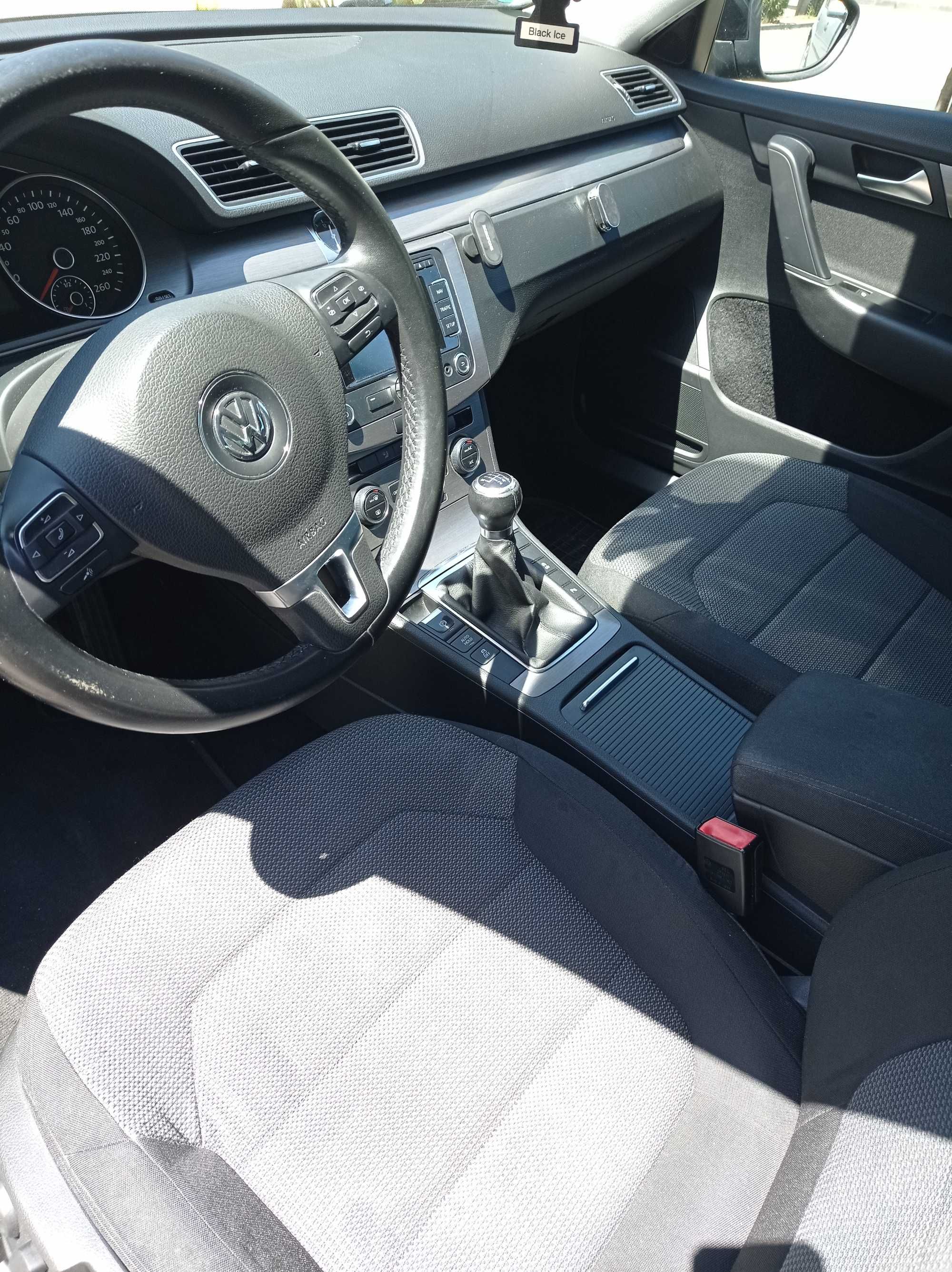 Vând Volkswagen Passat B7, benzină, 2012, înmatriculat