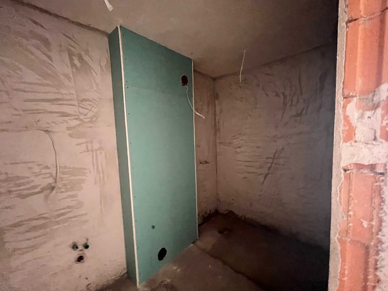 Продава се Двустаен апартамент в Пловдив, Христо Смирненски - 71 кв.м за 1380 €/кв.м - Снимка #5