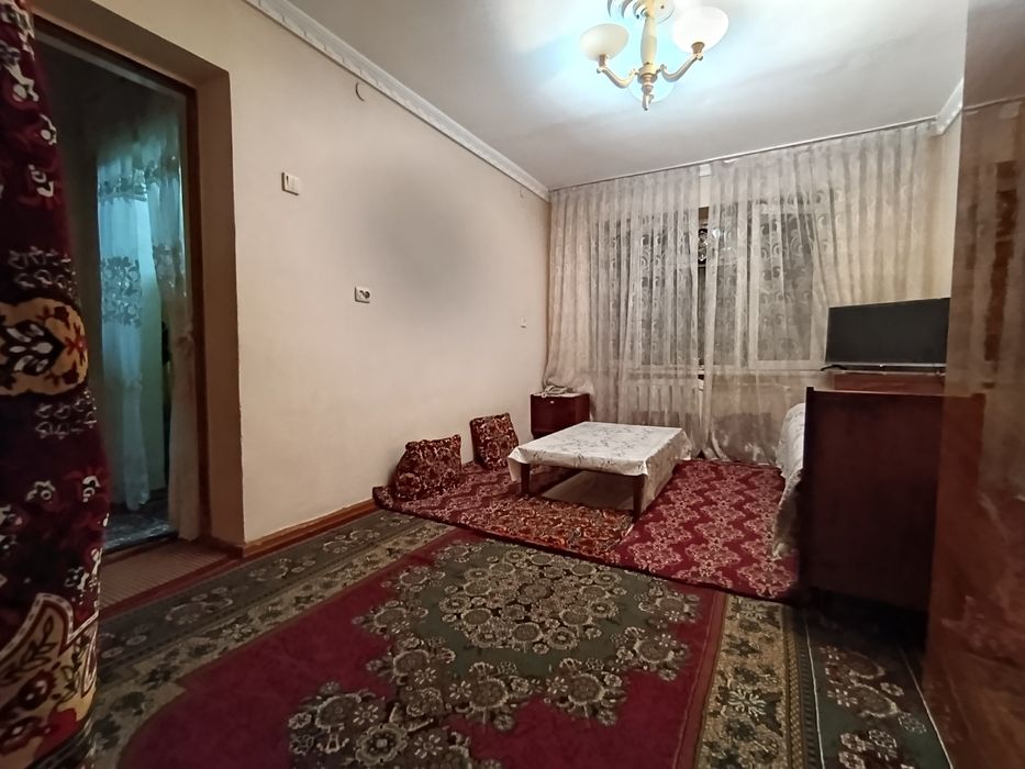 Продается 1 комнатная квартира м.Беруний.