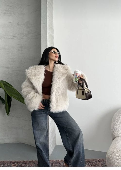 Чисто ново яке от изкуствен косъм