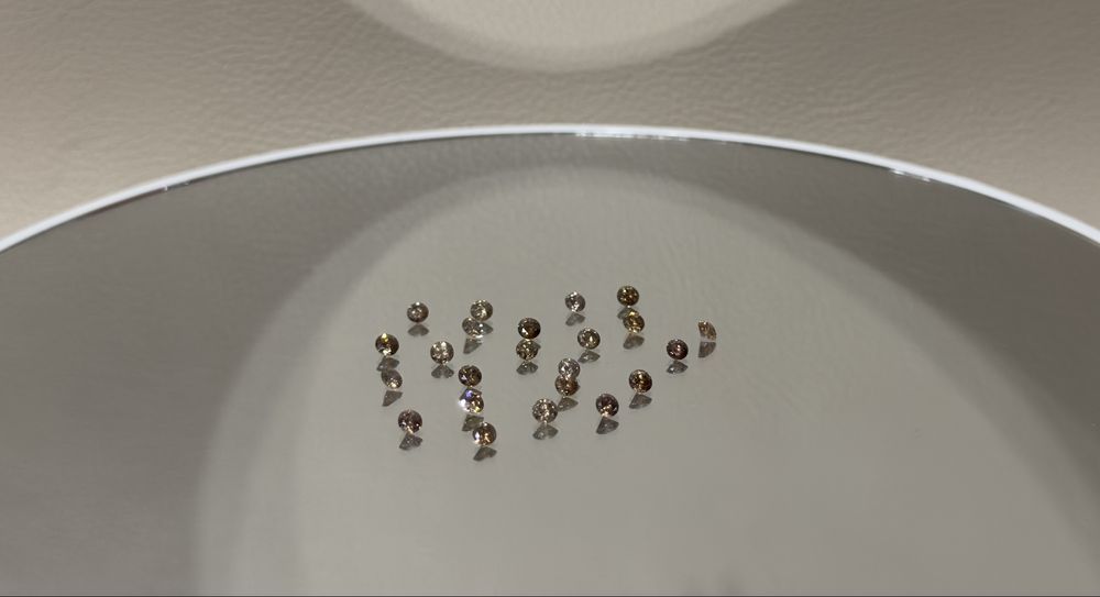 Diamante Naturale 4.43 CT fancy brown si Fancy Dark Gray