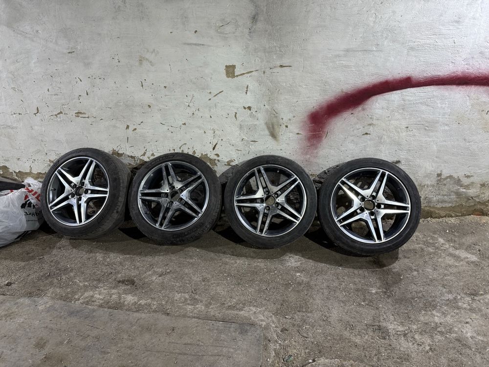 Продаётся диски с резиной R18 5-112