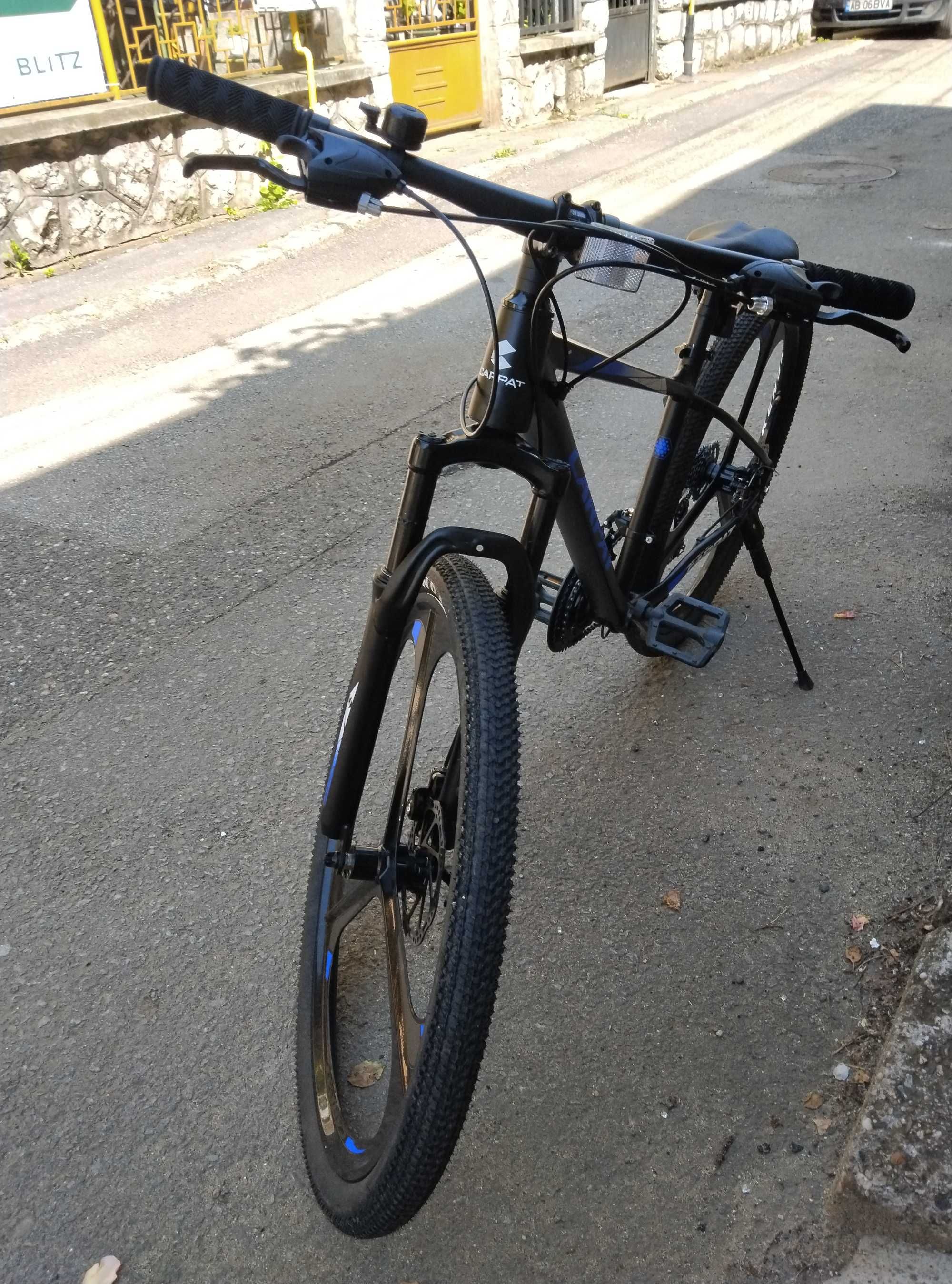 Bicicletă Carpat albastru cu negru