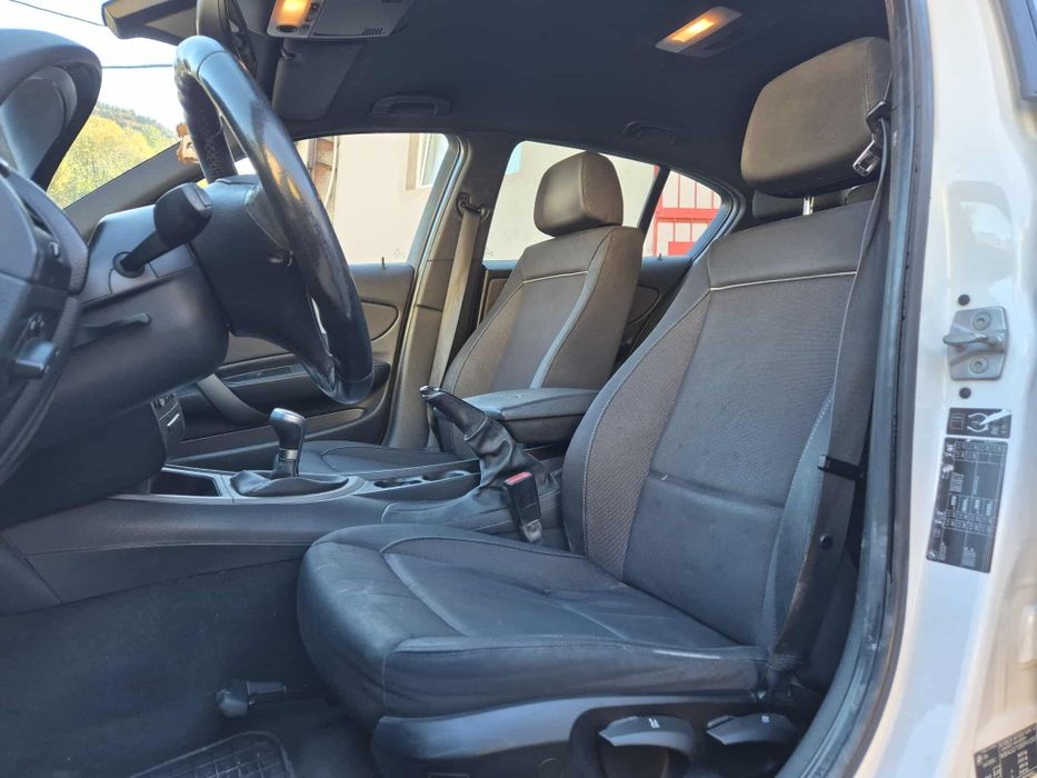 BMW E87 118D 143кс ксенон черен таван  ръчка НА ЧАСТИ!