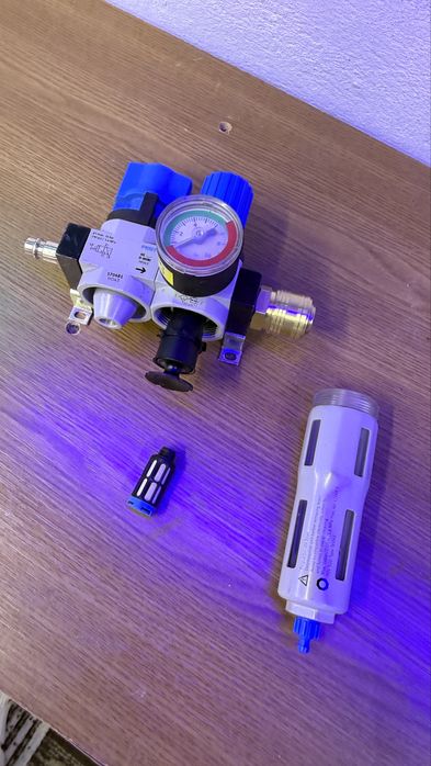 FESTO - Filtru aer compresor / separator apa / Regulator presiune
