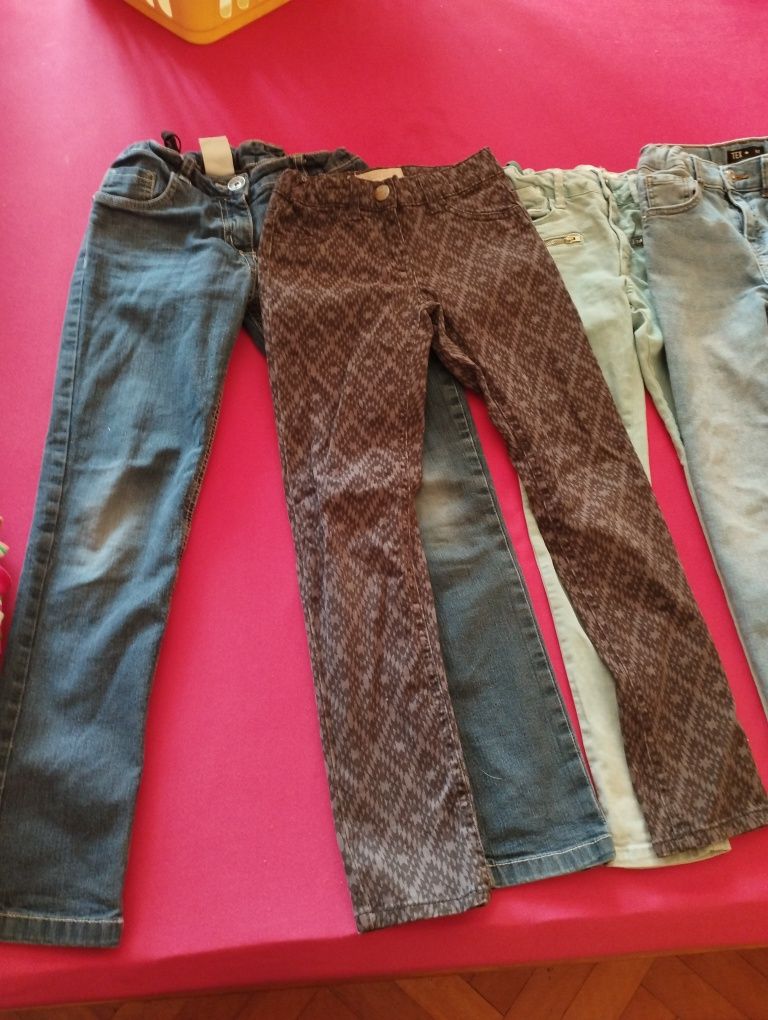 Vând lot blugi skinny 122-128