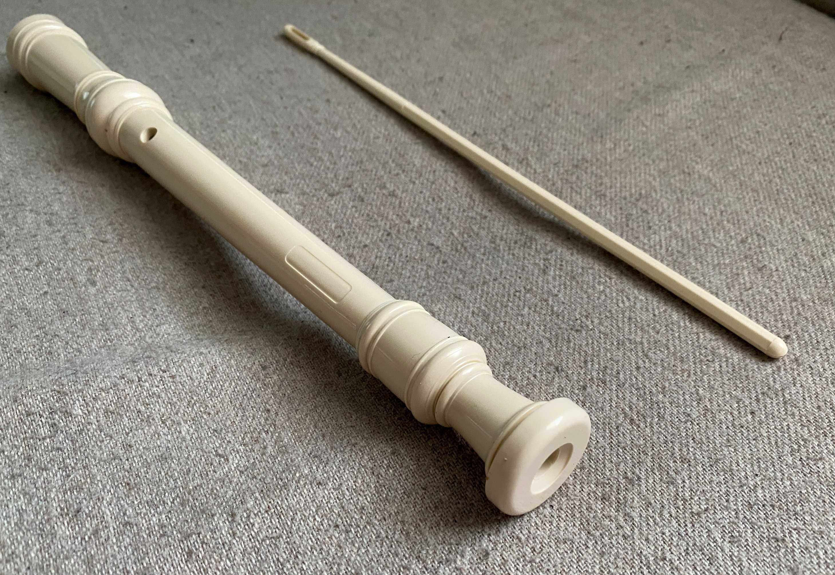 Instrument muzical, fluier german alb 31x3cm - nou