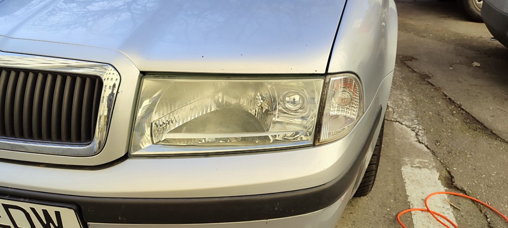 polishare faruri auto