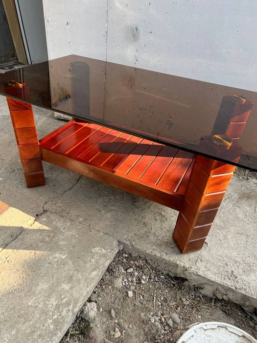 Продается журнальный столик