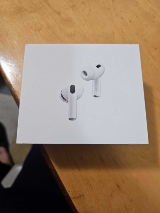 AirPods Pro 3 нови