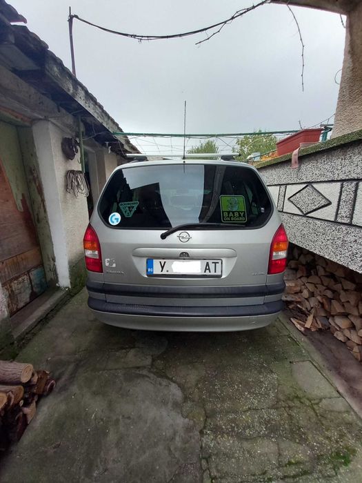 Opel Zafira 2.2 DTI
