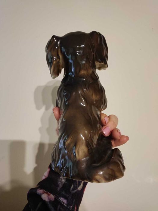 Figurină mare din porțelan reprezentând un câine cavalier King