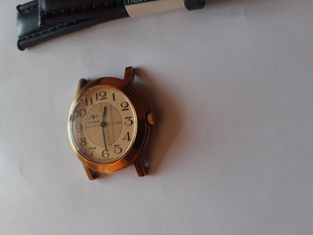 Луч белоруски механичен часовник