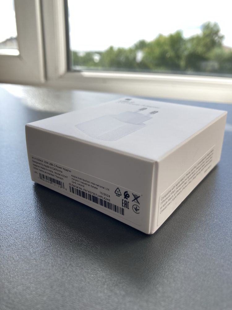 Адаптер питания Apple 20W USB-C