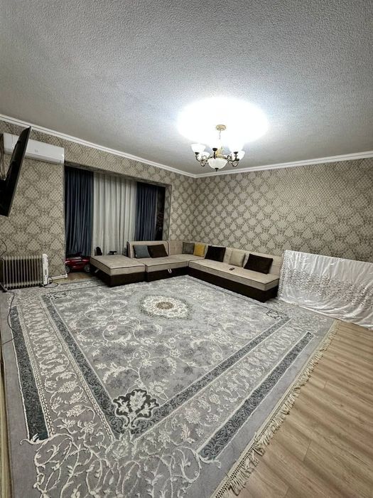 Kvartiraga 1ta Bola ijaraga qoyiladi. Gafur Gulom metro yaqinida