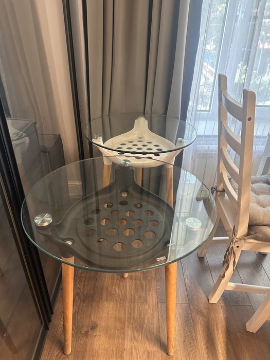 Стол в отличном сосотоянии