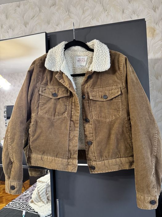 Топло есенно яке с пух Pull and Bear