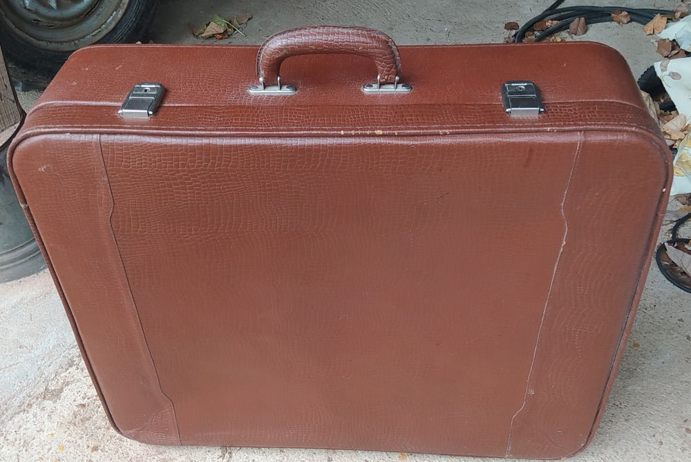 Ретро бг куфар естествена кожа