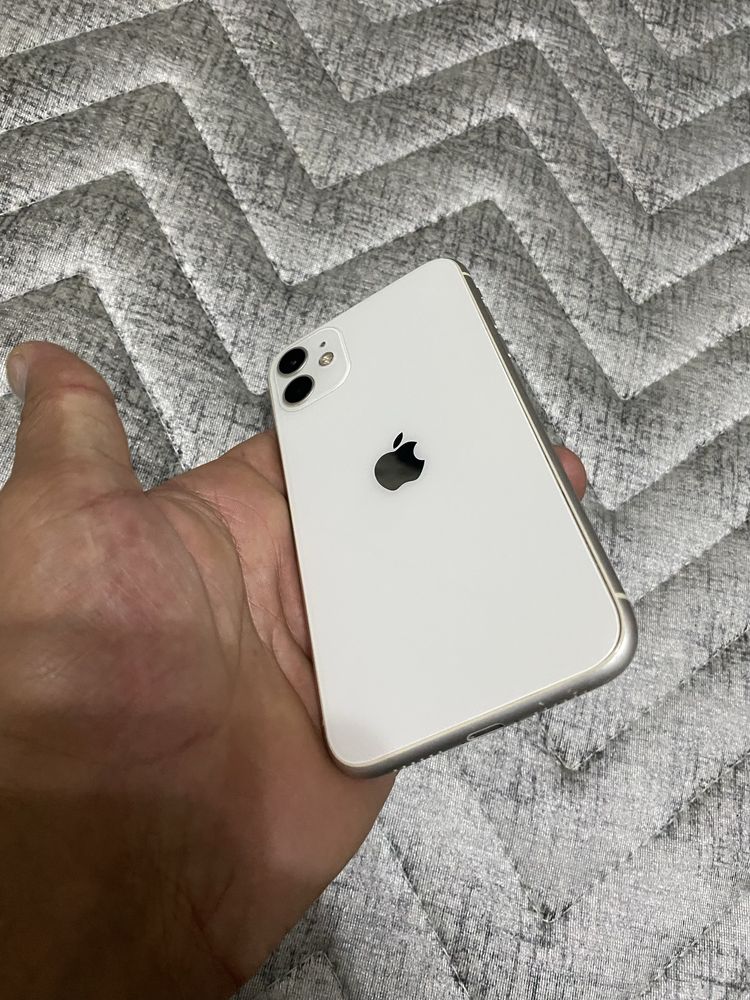 Iphone 11 /LLA Sotiladi