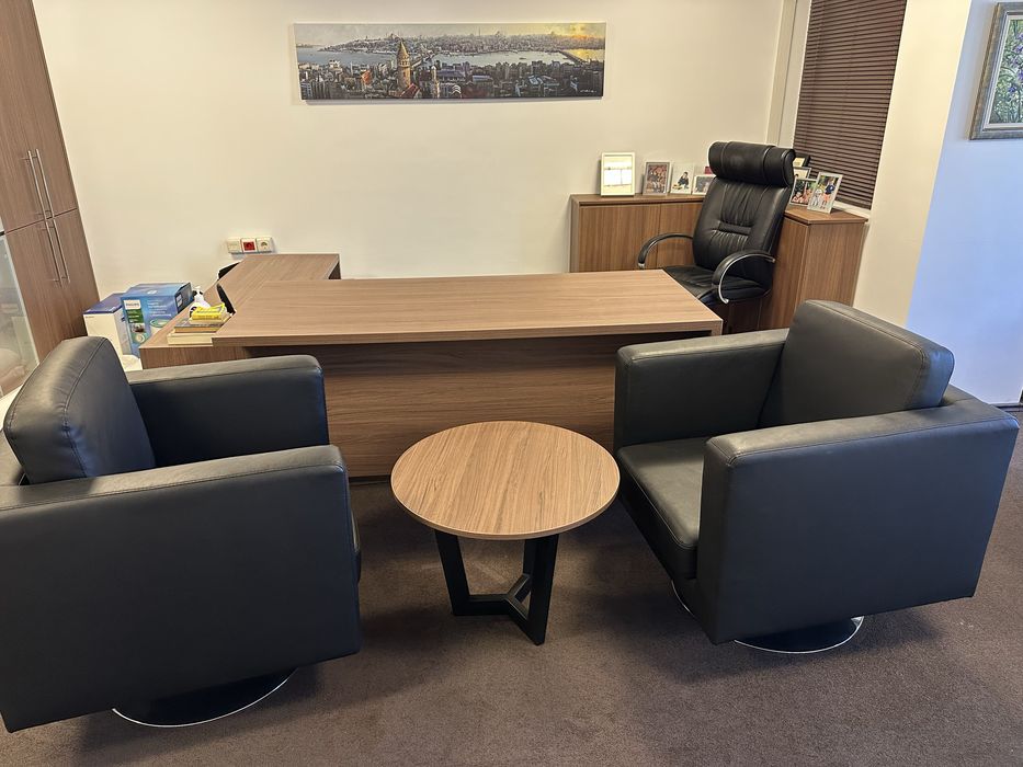 Офис комплект  по дизайнерска изработка