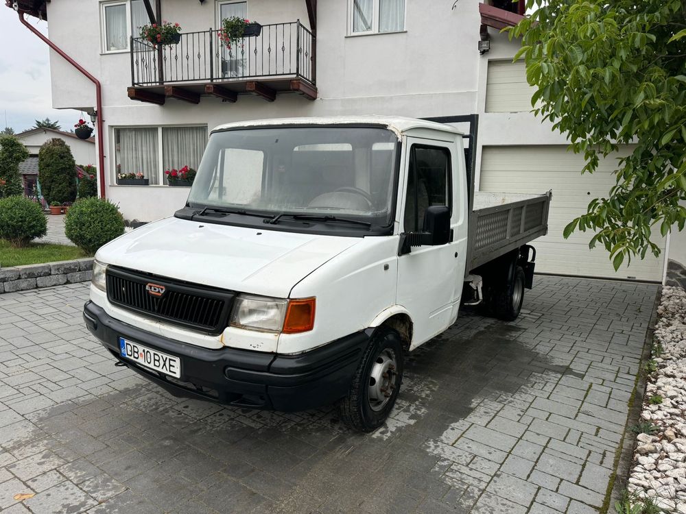 Auto Basculabil usor avariat