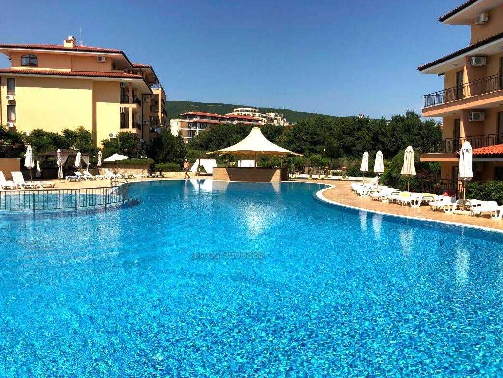 Дава се под наем Едностаен апартамент в Свети Влас - 48 кв.м за 153 € - Снимка #13