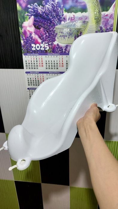 Горка в ванную с присосками