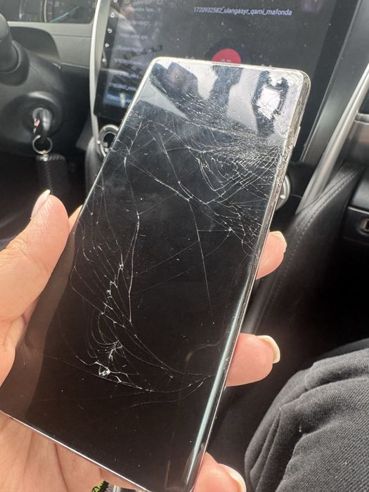 продам самсунг S10+