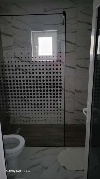 Închiriez apartament