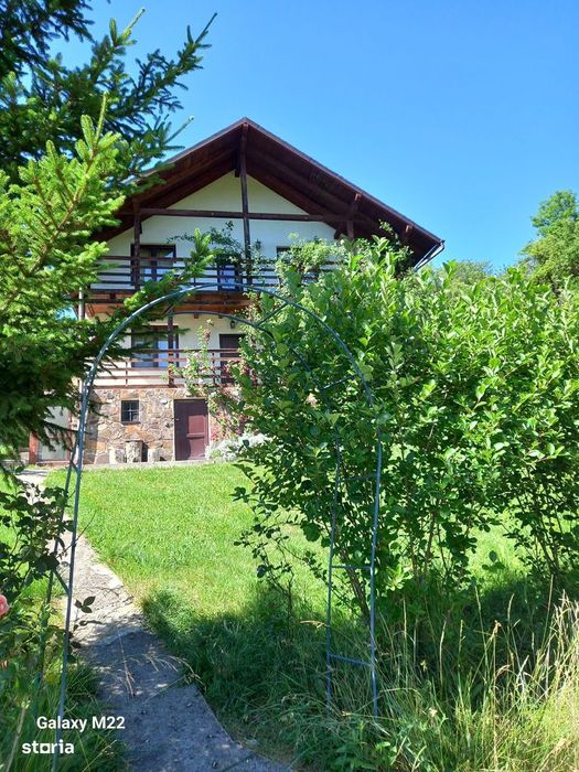 Bran, casa de vacanta + teren , Zona Club Vila Bran