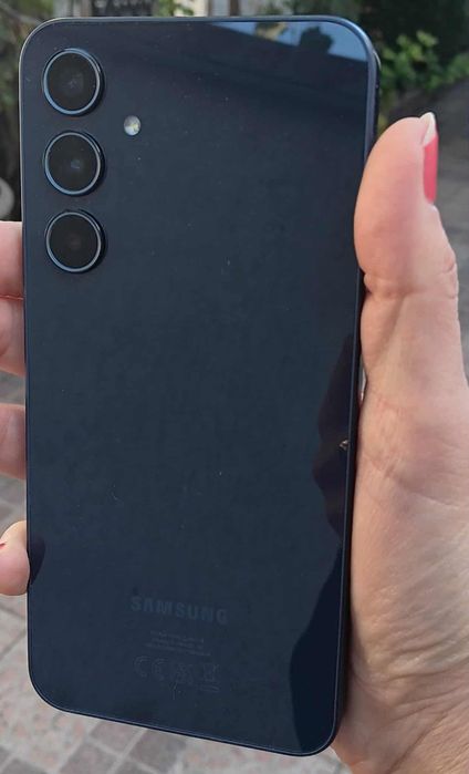 Телефон SAMSUNG A35