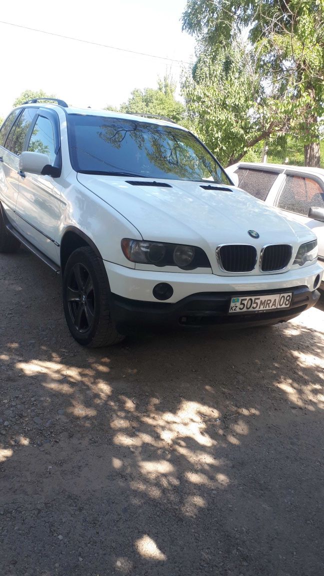 Продается БМВ Х5 2001г