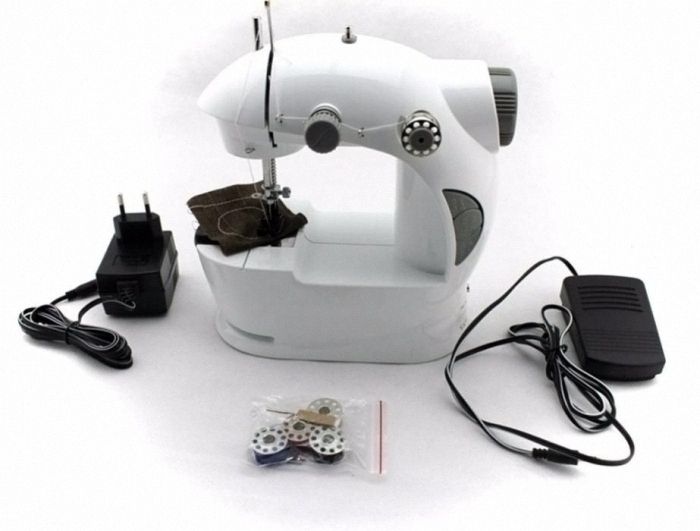 Портативная мини швейная машинка. Mini sewing machine.