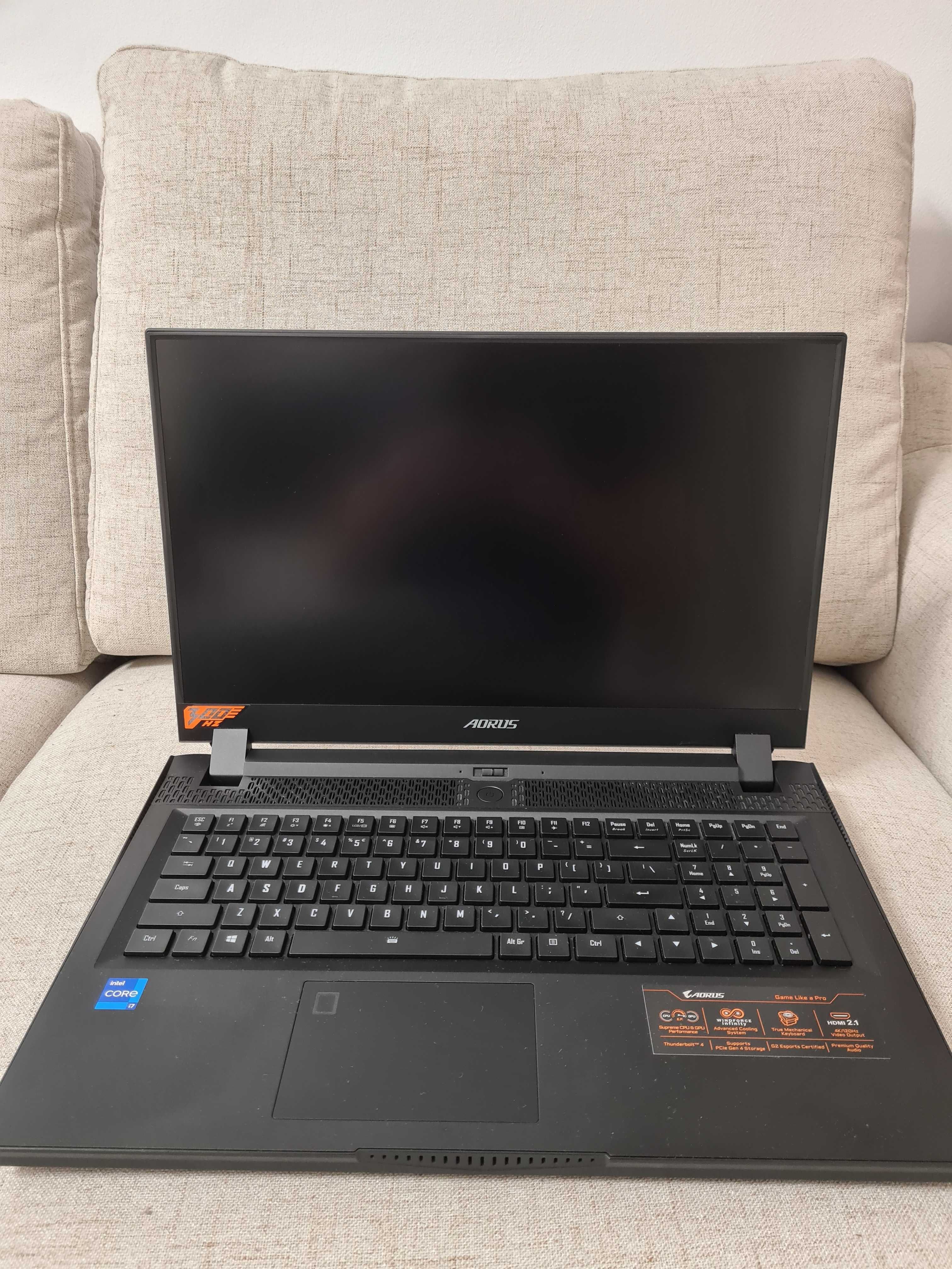 Laptop Gigabyte AORUS 17G XD i7 11800H RTX 3070 32GB ram